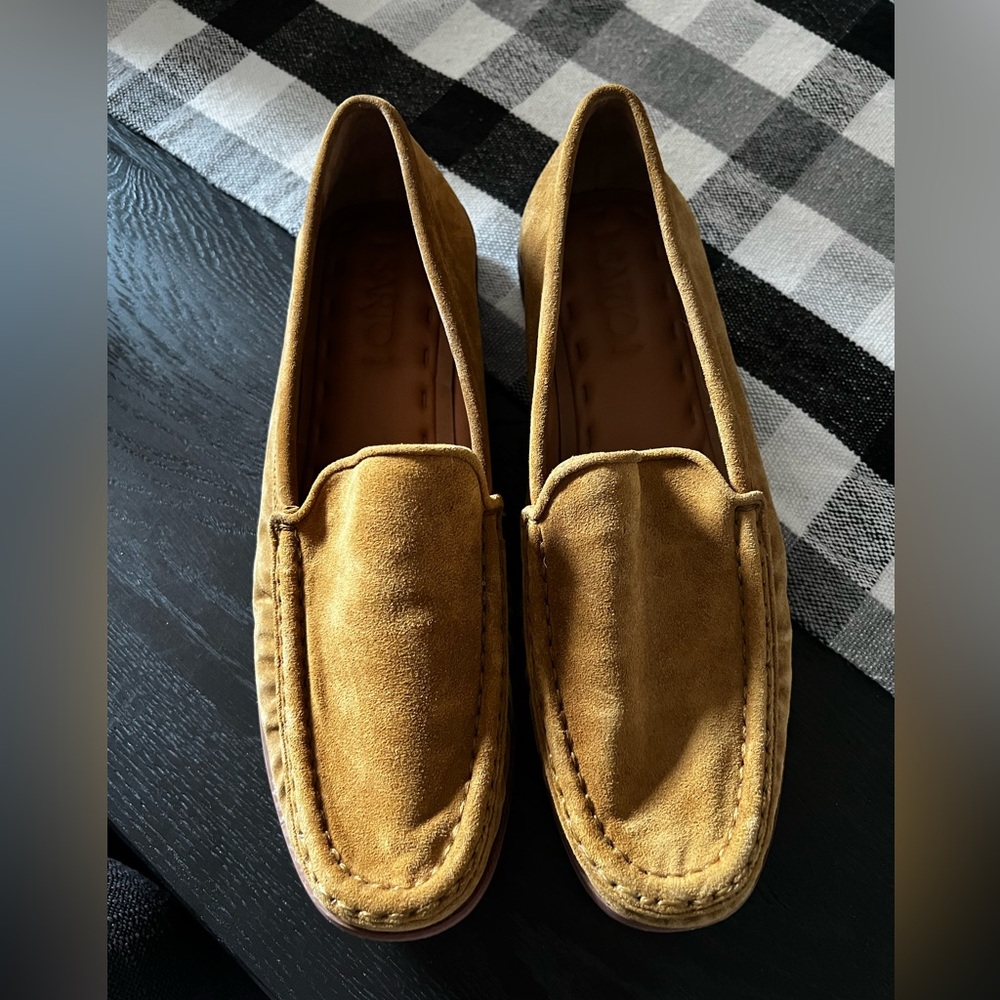 Franco Sarto caramel brown suede loafers. US 8